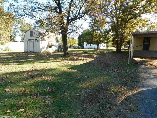 Building Photo - 2820 Springhill Rd