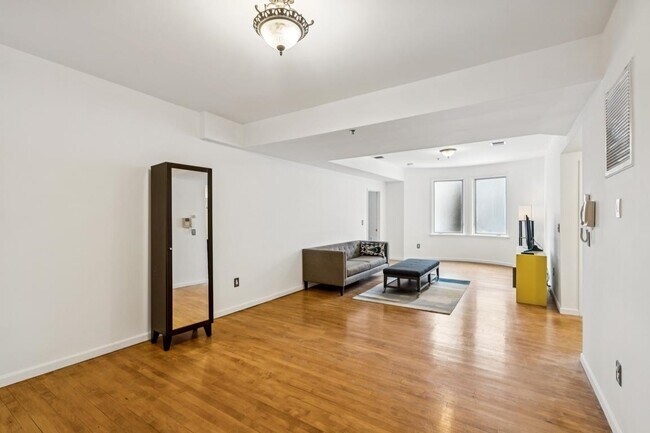 Foto del edificio - 515 Gregory Ave