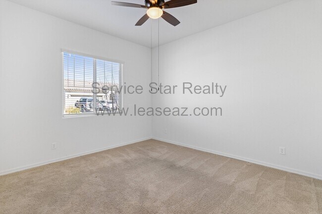 Building Photo - 10987 W Melvin St