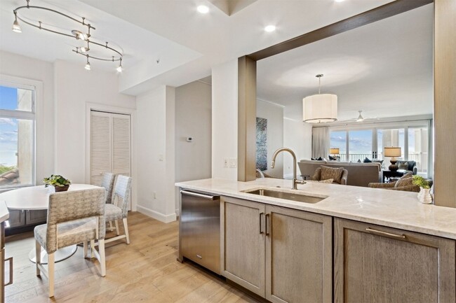 Foto del edificio - 426 Beachside Pl