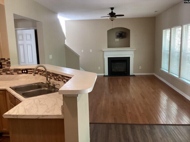Building Photo - 408 Planters Row Dr