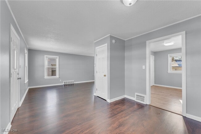 Building Photo - 13012 Willard Ave