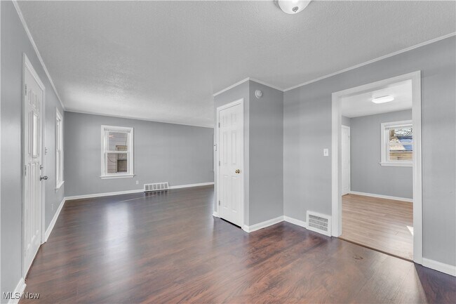 Foto del edificio - 13012 Willard Ave