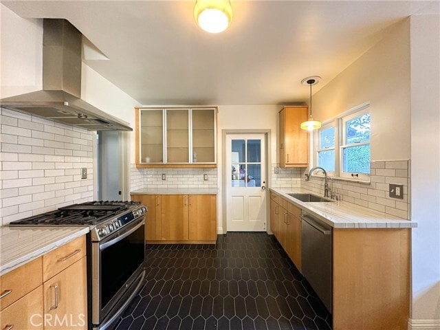 Foto del edificio - 2315 N Flower St