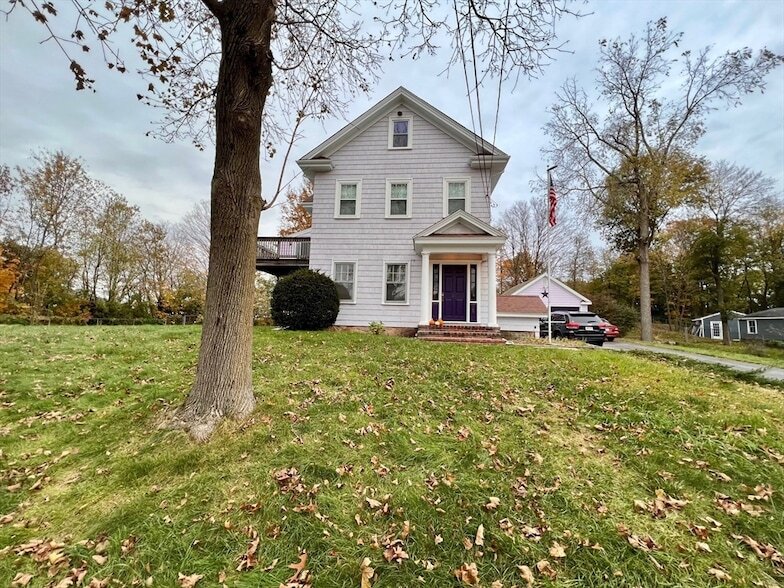 Primary Photo - 20-22 Randall Avenue Unit 1