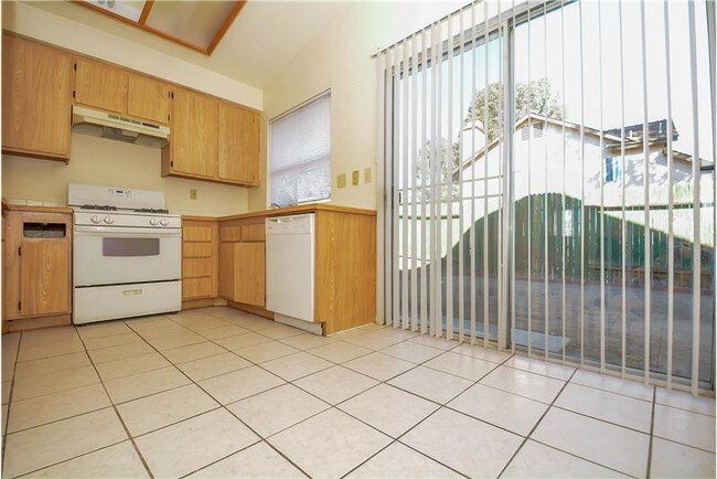 Building Photo - 13672 Gemini St