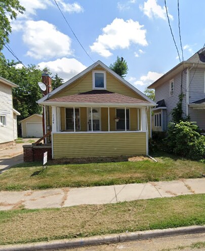 Primary Photo - 1124 Cleveland St
