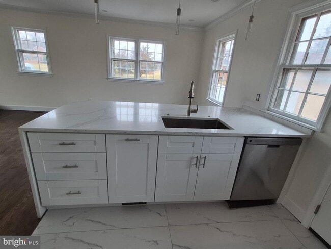 Foto del edificio - 2206 Brinkley Rd