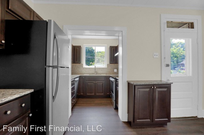 Foto del edificio - 3 br, 1 bath House - 614 N. 2nd Street