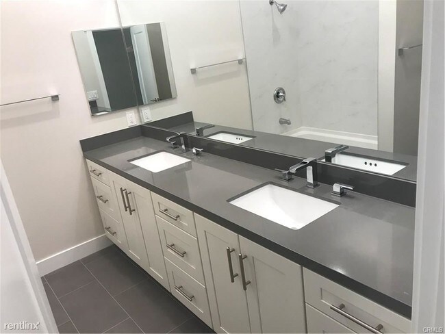 Foto del edificio - 4 br, 2.5 bath House - 18696 Santa Ynez St