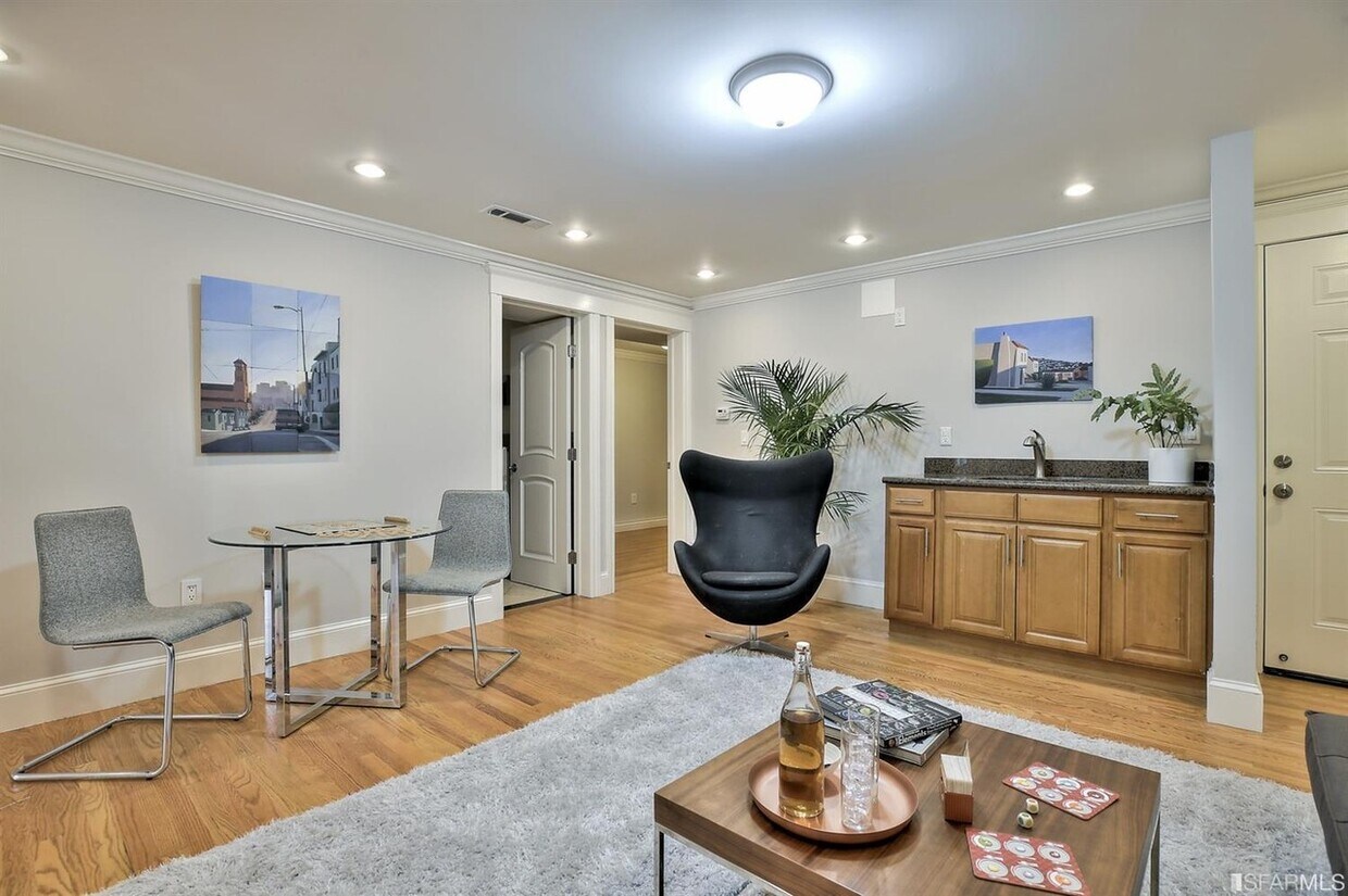 Foto principal - 2138 26th Ave