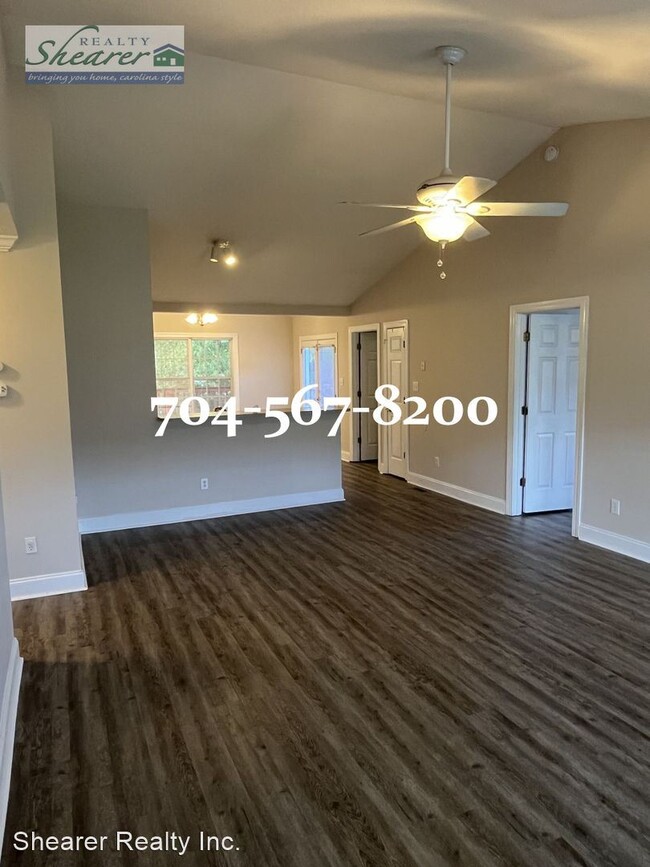 Foto del edificio - 3 br, 2 bath House - 709 Loch Lomond Circle