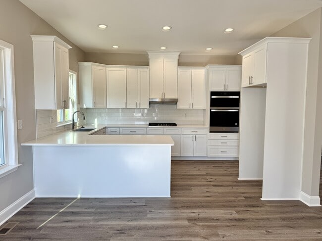 Building Photo - 7990 Humie Olive Rd