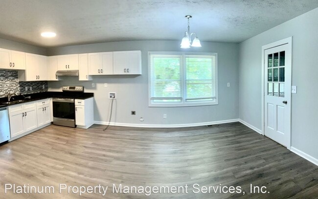 Building Photo - 3 br, 2 bath House - 123 Spruce St