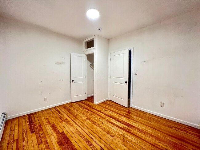 Foto del edificio - 945 W Side Ave