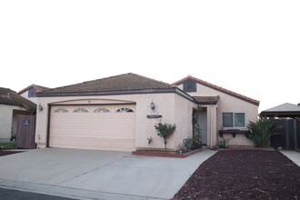 Building Photo - 2223 Almond Ln