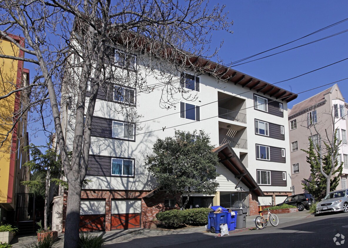 Foto del edificio - L & L Homes