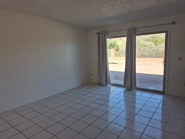 Building Photo - 3068 W Wyoming St