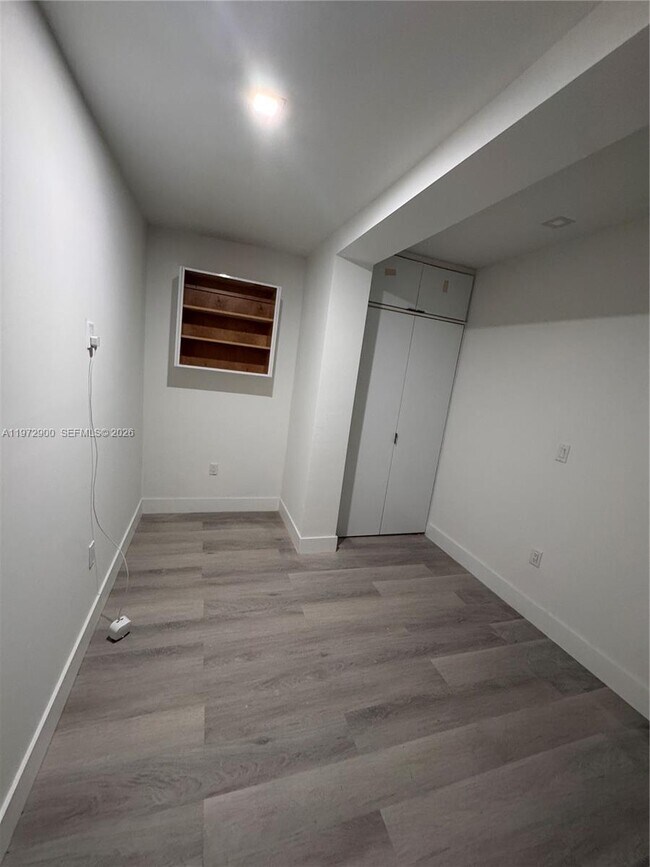 Foto del edificio - 2353 SW 11th Terrace