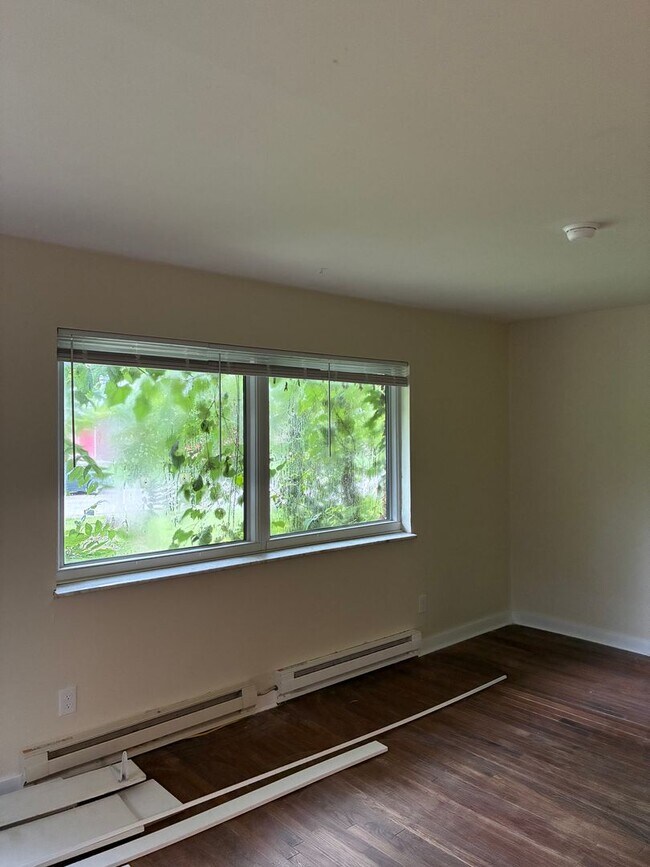 Foto del edificio - Cozy 2 Bedroom 1 Bath Duplex! Available Now!
