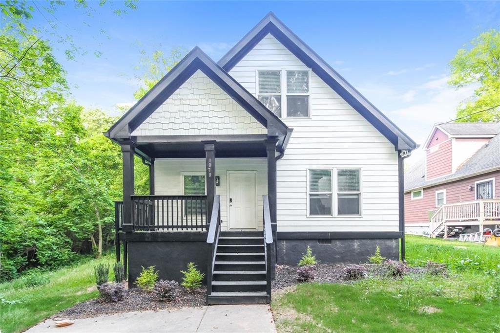 Foto principal - 1070 4th St NW