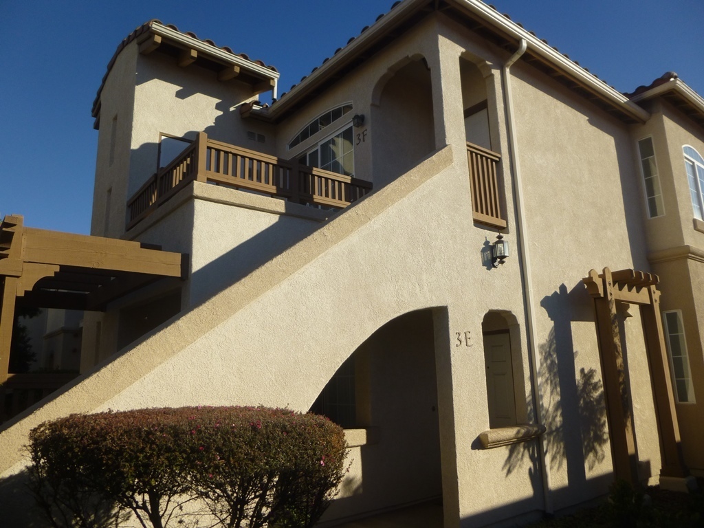 Foto principal - Upstairs Condo in Mission Creek Village.