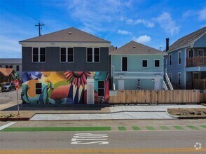 Building Photo - 1708 19th St
