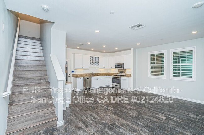 Building Photo - 1533 Champion Ln