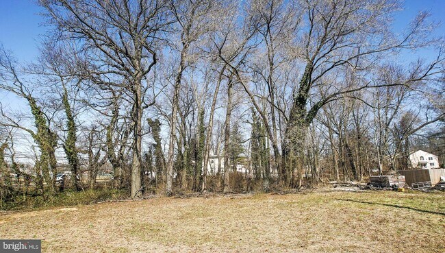 Building Photo - 21 N Lenola Rd