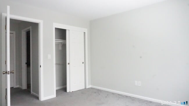 Building Photo - 234 Willow Springs