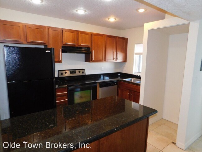 Foto del edificio - 2 br, 1.5 bath House - 1920 S. Conway Rd. #4