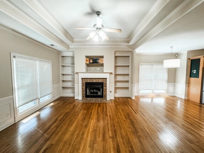 Building Photo - 766 Southern Pride Dr
