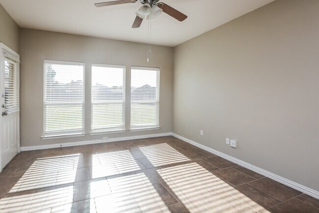 Foto del edificio - 532 Hertford St