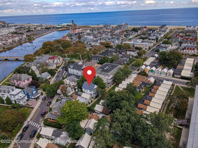 Foto del edificio - 59 Kingsley Pl