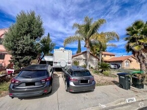 Building Photo - 39761 Rustic Glen Dr