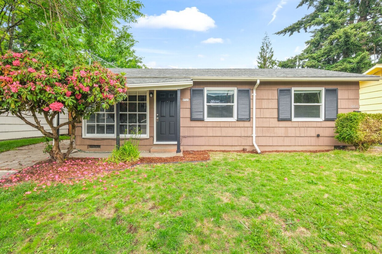 Foto principal - 9725 N Edison St