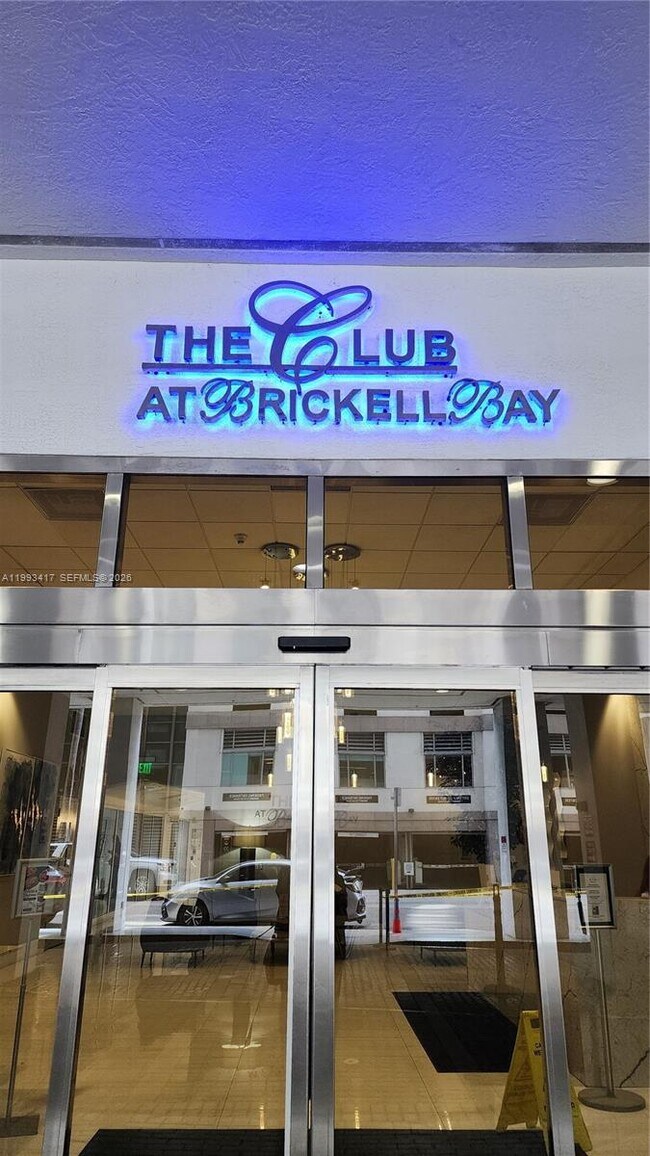 Foto del edificio - 1200 Brickell Bay Dr