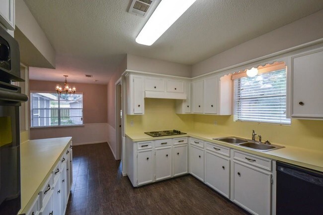 Foto del edificio - 4806 Geneva Dr