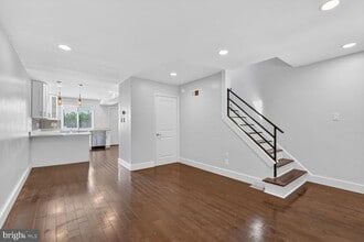 Building Photo - 2218 16th St NE