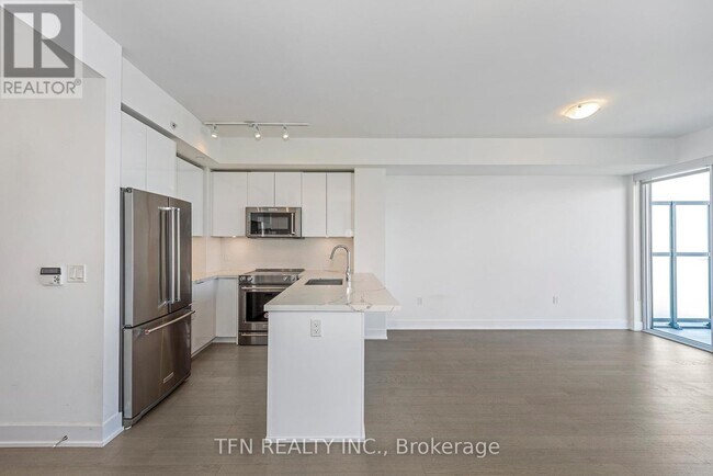Building Photo - 30-5730 Shore Breeze Dr