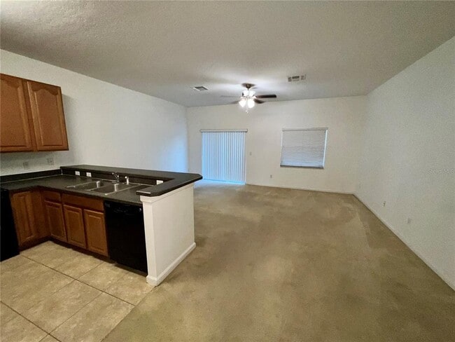 Building Photo - 16416 Cedar Crest Dr