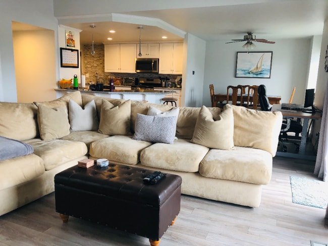 Foto del edificio - 6684 Reservoir Ln