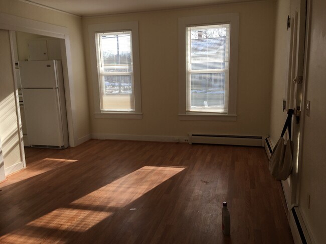 Building Photo - 99 Charter Oak St