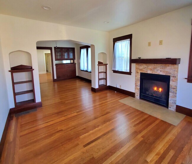 Foto del edificio - 806 Vincente Ave