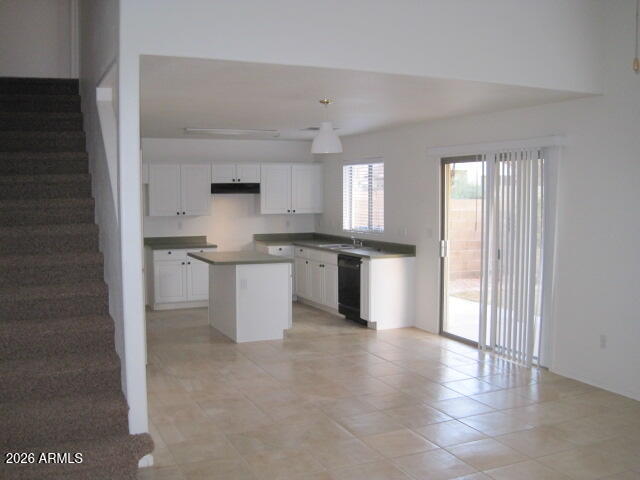 Building Photo - 1551 E Orchid Ct