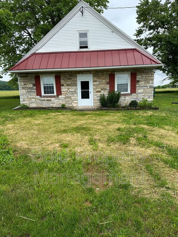 Primary Photo - 671 Rexmont Rd