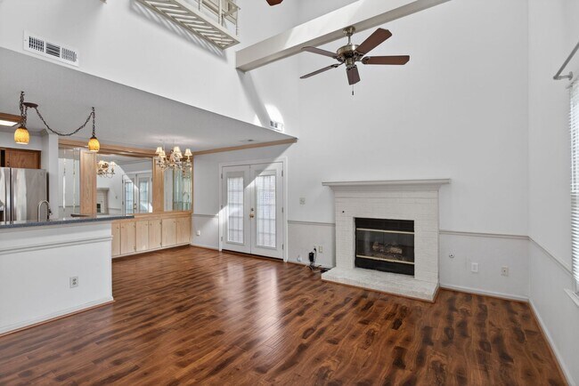 Foto del edificio - Yorktown Townhouse