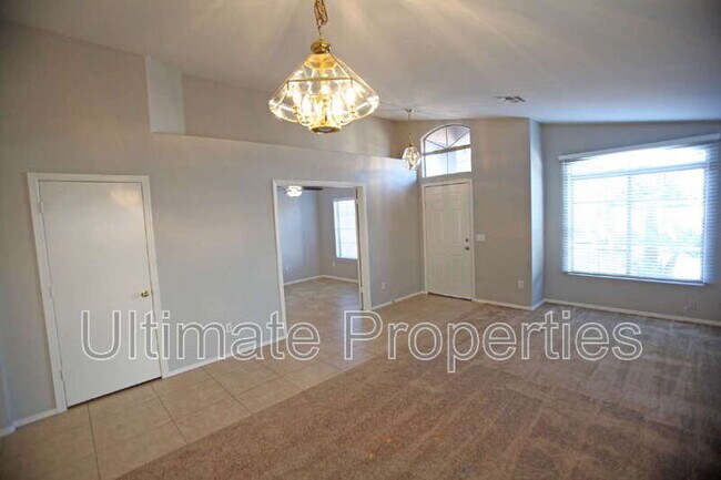 Foto del edificio - 13207 W Tara Ln