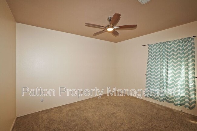 Foto del edificio - 7003 Sheldon Rd