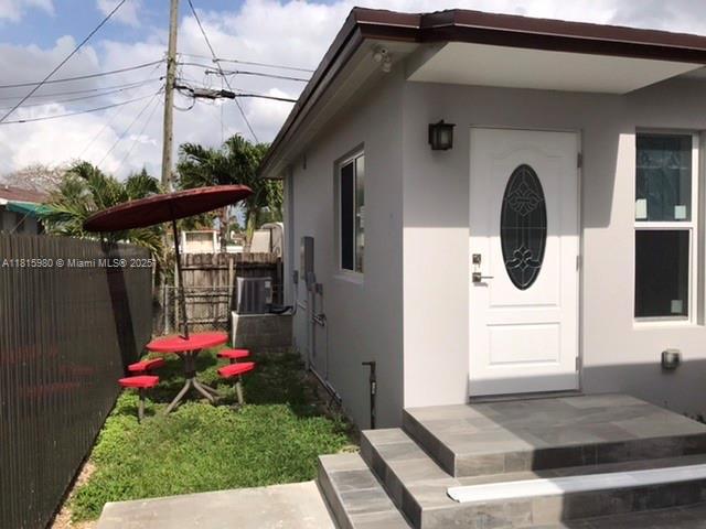 Foto principal - 1221 SW 76th Ct